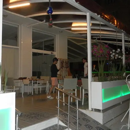 Aparthotel La Mosae 3*