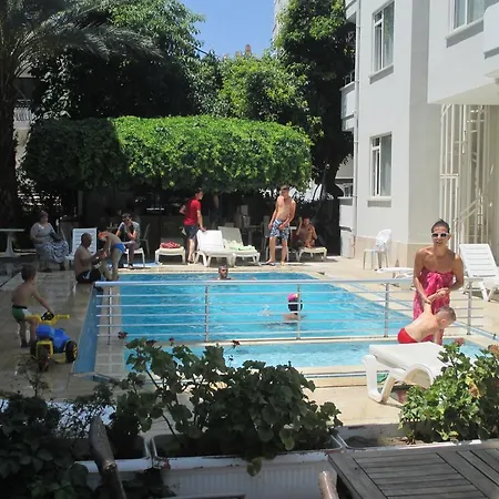 La Mosae Aparthotel
