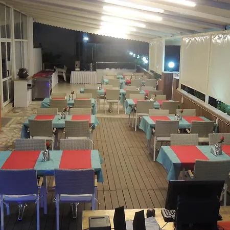 Aparthotel La Mosae 3*